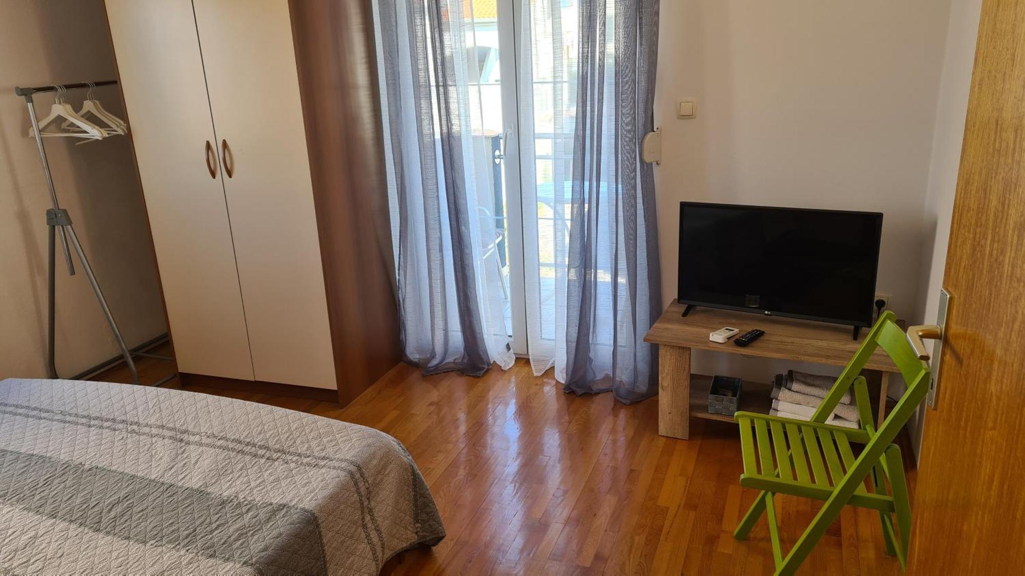 Apartments Luna Свети-Филип-и-Яков Экстерьер фото